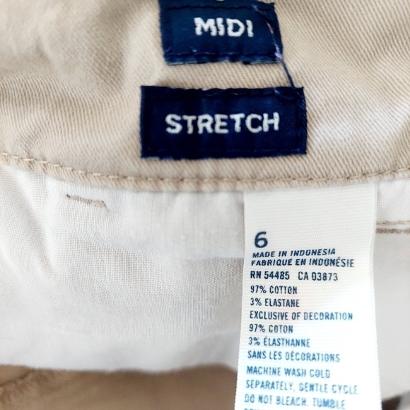 American Eagle Women's Size 6 Khaki Midi Shorts Super Stretch Preppy Causal ECU - Picture 6 of 12